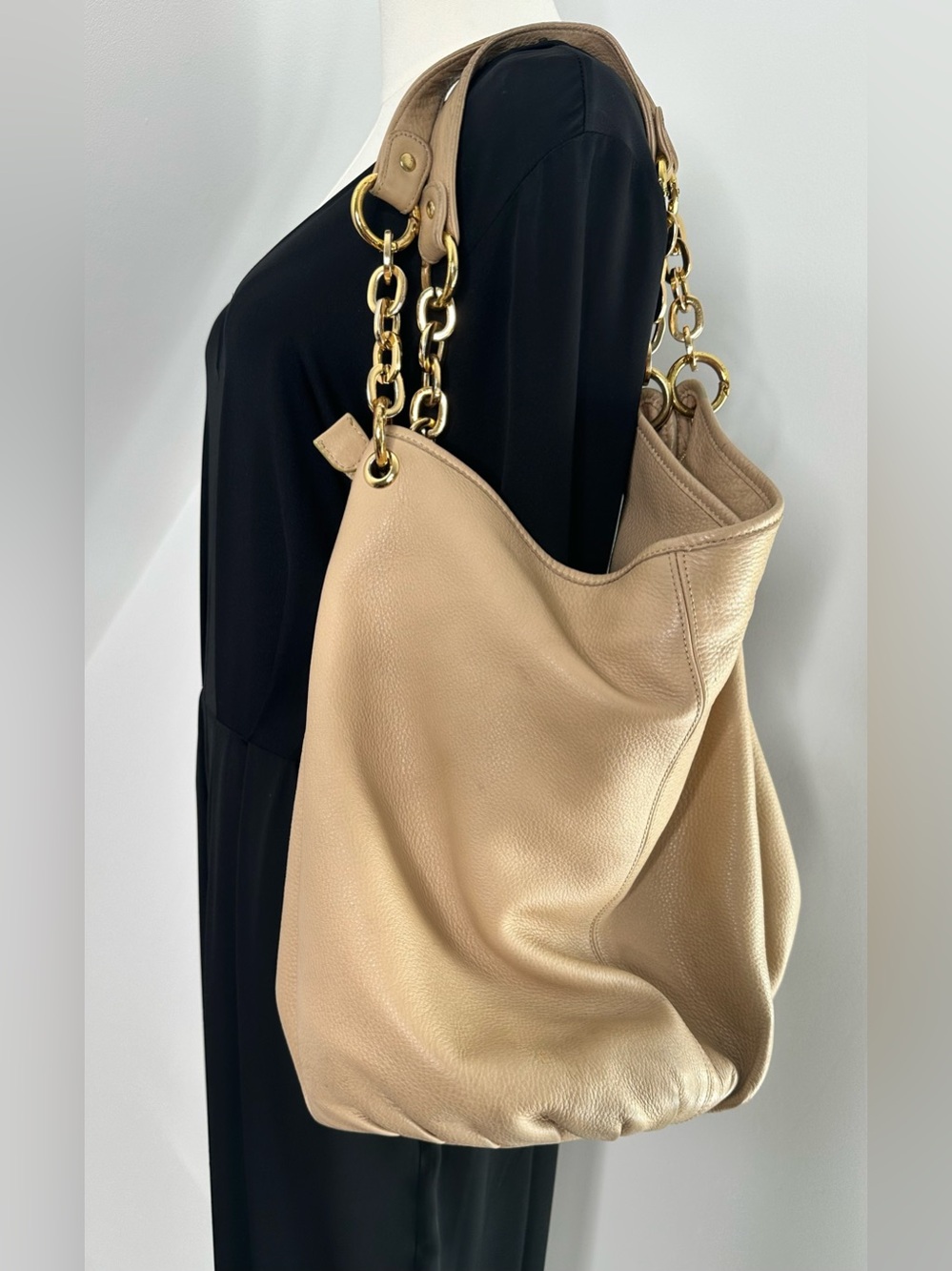 BODHI Large Pebbled Leather Chain Hobo Shoulder Bag Taupe Beige Gold Hardware